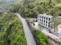 Hefeng Tujia Yinzhu Village Hotels in Hefeng