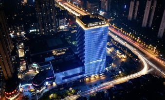 Crowne Plaza YIBIN by IHG
