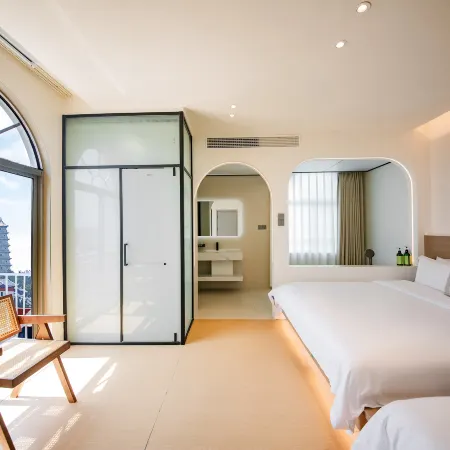 Tai Wan Holiday Hotel