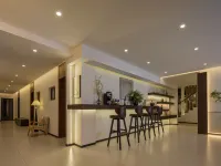 ChaoFan ·CloudView Villa Hotel Hotels in Shangri-La