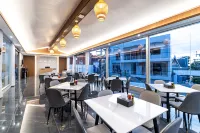 安緹婭卡塔海景別墅酒店(Anthiya Seaview Villa Hotel Phuket)