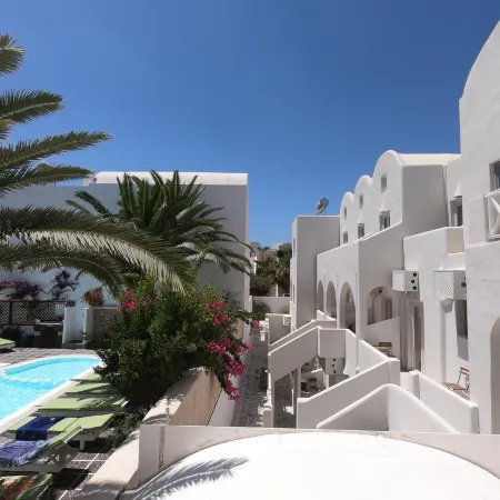 Anny Studios & Rooms Perissa Beach Отели рядом с достопримечательностью «Пляж Перисса»