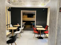 Ibis Hotel (Huijia Times Square Branch, Railway Bureau Subway Station) - พร้อมอาหารเช้า