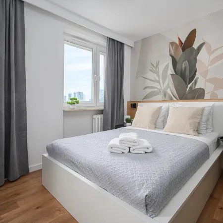 Lumina 3-rooms Apart near the Główna Train Station