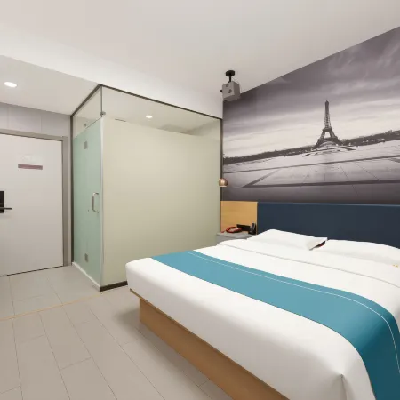 Home Inn Bobai Cloud (Haiyang Jinhailuo Plaza)