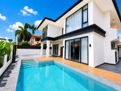 Pattaya Premier Pool Villa