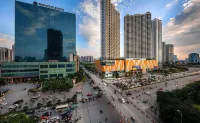 Havena Homes - Vinhomes D'Capitale Hanoi Signature Apartment - สระว่ายน้ำแบบอินฟินิตี้