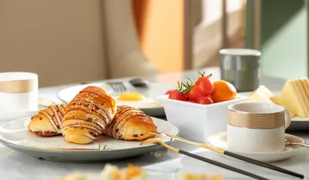 Atour Hotel (Yongkang South High-speed Railway Station International Convention and Exhibition) Отели рядом с достопримечательностью «Wujincheng Square»