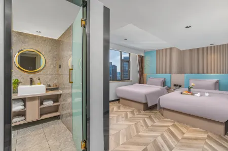 YunYiDuo Hotel (dashuying subway station, Dongfeng East Road, Kunming) Отели рядом с достопримечательностью «Yunnan Astronomical Observatory Chinese Academy of Sciences»