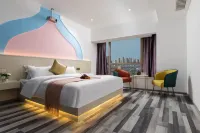Yifeng Hotel