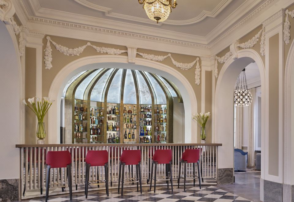 [호텔 베르테의 고풍스러운 외관]