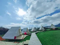 Deep breaths at Xiling Snow Mountain Campground Hotels in Dayi