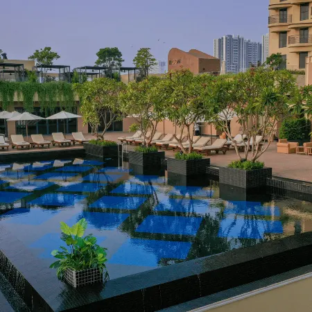 SUN & MOON, Riverside Hotel