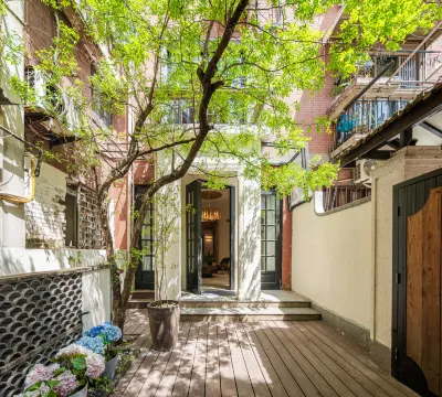 Guisu Homestay (Shanghai Shaanxi South Road) Hotels in Hengshan Road Area