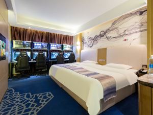 Leihou E-sports Hotel (Pinghu Metro Station Penghu Branch)