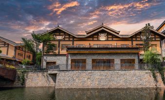 Blossom Stockade Tien Lake Kunming