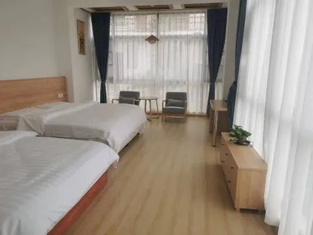 Yinchao Lanju Homestay Отели рядом с достопримечательностью «Liujiafan Ancient Dwellings»