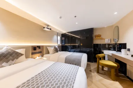 Volkswagen Design Hotel (Shenzhen Futian Zhuzilin Subway Station)