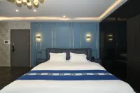 IU Hotel - sarapan
