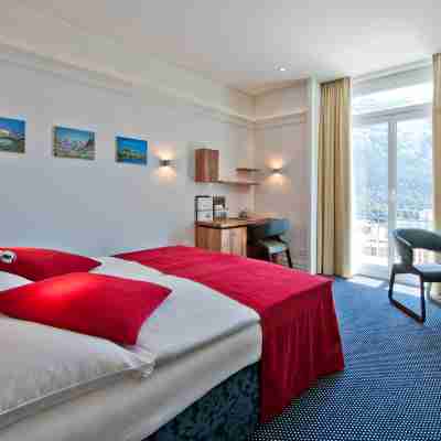 Hotel Schweizerhof St. Moritz Rooms