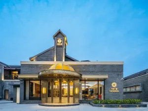 Floral Lux Hotel·Taizhou Fengchenghe Resort Hotel (Old Street)