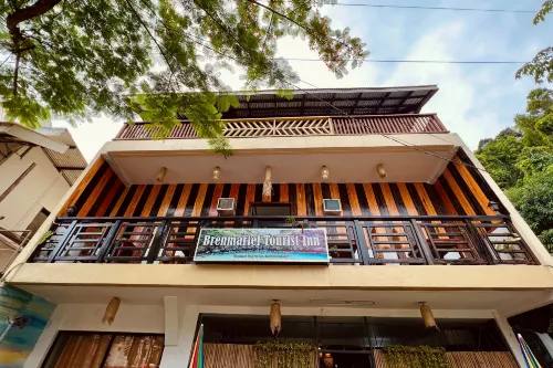 Brenmariel Tourist Inn