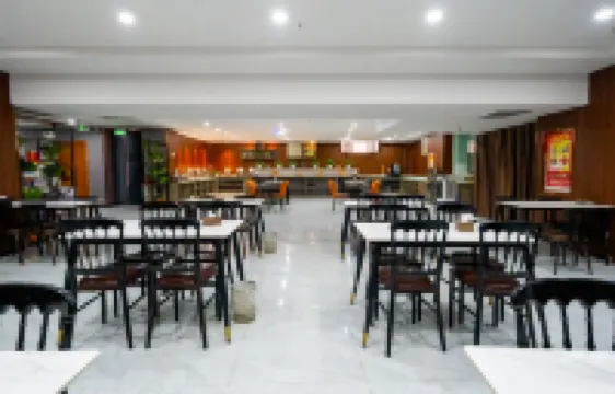 โมเทลจินซื่อหยางกวง