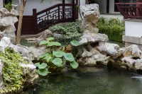 花築·瀾院民宿（蘇州同裡古鎮店） 羌塘獨棟露營餐廳·一線湖景草坪（蘇州灣歌林公園店）附近的飯店