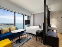 Aloft Yantai Hotels near Yantai Airport