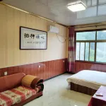 Jingji Private House Cai B&B