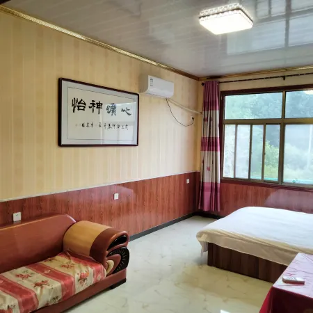 Jingji Private House Cai B&B Отели в г. Ланьтянь