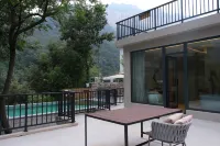 Shuiquan Yingyue Homestay (Huixian Baligou Branch) Hotels in Huixian