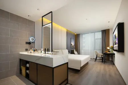 Atour Hotel Qingdao Chengyang Chunyang Road