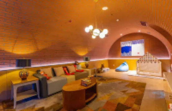 Mianzhu Huaxiang Jiulongshan Yard Hotel