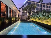 Jinglin Lakeside  Hotel - Pools