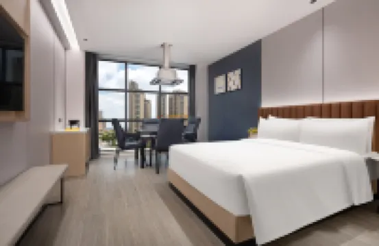 Me Young Me House Hotel (Shimen North Station)