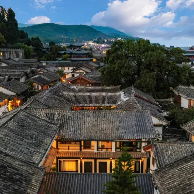 雲慢石溪·隱居Dream Trip新中式輕奢庭院（麗江古城四方街店） 四方街附近的飯店