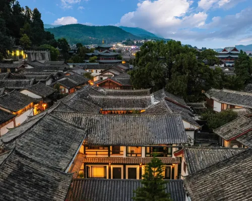 Lijiang Yunsun Shixi Homestay (Gucheng Dashuiche Branch) Hotels near Square Street
