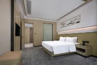 Huarong Hongfa International Hotel (People's Square) Hotels in Huarong