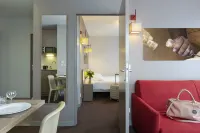 Nehô Suites Porte de Genève - Gare Annemasse Hotels in Gaillard