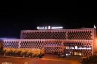 Jinjiang Inn (Tongcheng Road Central Passenger Station) Hotel dekat Anqing Automobile Transport Co.， Ltd. Tongcheng Passenger Transport Branch