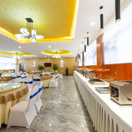 Macheng Cat Zhanzhen Hotel