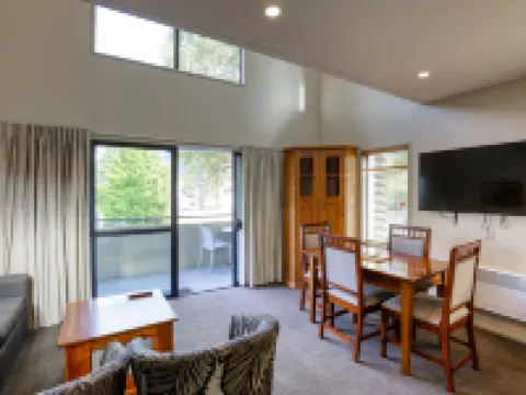 Garden Court Suites and Apartments Hotels in Queenstown