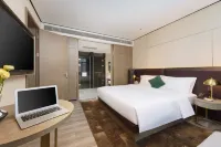 Echarm Plus Hotel (Nanningdong Railway Station)