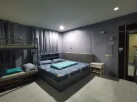 That Summer Rainbow Hostel Bangkok