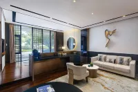 Gongqing City GINLAN JIA Hotel - parcheggio