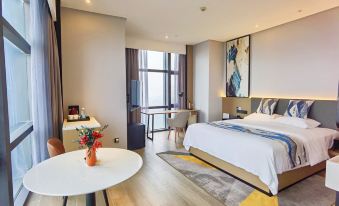 Baichen Midland Hotel (Nanning East Railway Station)