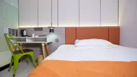 Pod Select Hotel (Bell Tower Subway Station Luomashi) - 2 estrellas