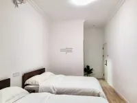 Bajianfang Homestay (Zhenyuan Ancient City Zhusheng Bridge) - 2 ดาว
