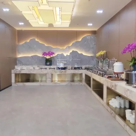 Chengwu Chenghu Grand Hotel